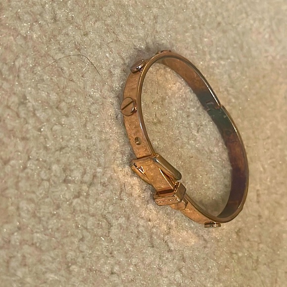 Michael’s Kors rose gold buckle bracelet - Picture 1 of 3